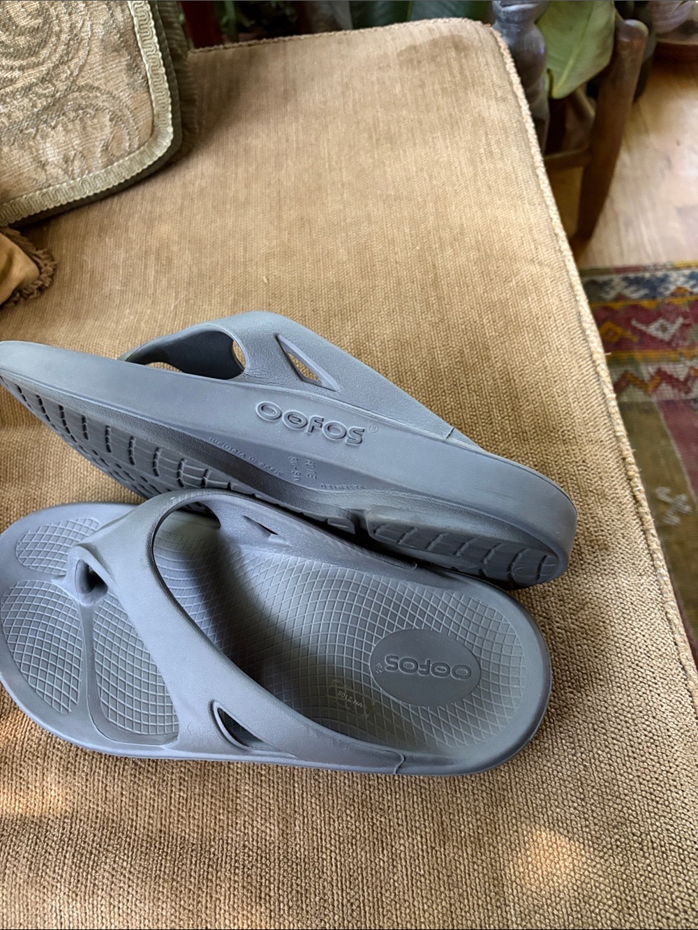 OOFOS woman’s  Gray Comfort Recovery Flip-Flops